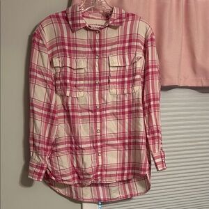 American Eagle Pink and Cream Plaid Shirt